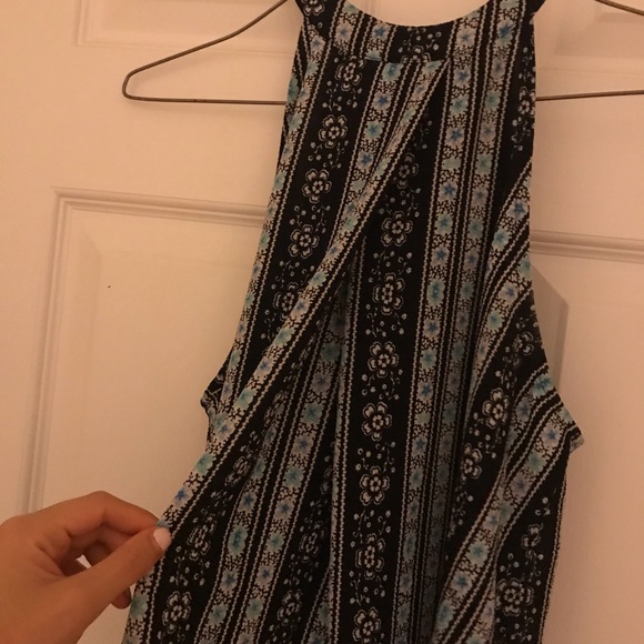 High Neck Sleeveless Blouse Striped Pattern - Picture 6 of 8